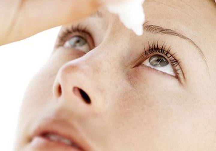 手麻眼睛干涩鼻子和印堂不适,头有时发胀,脖子